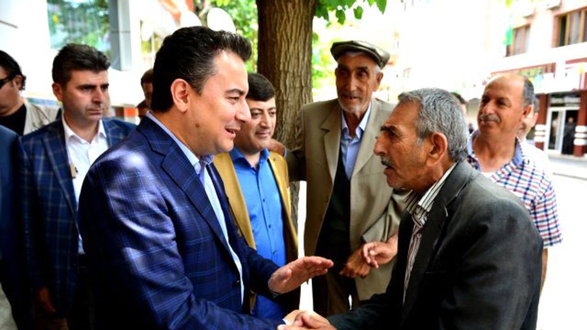 Başbakan Yardımcısı Babacan İçkale\'de