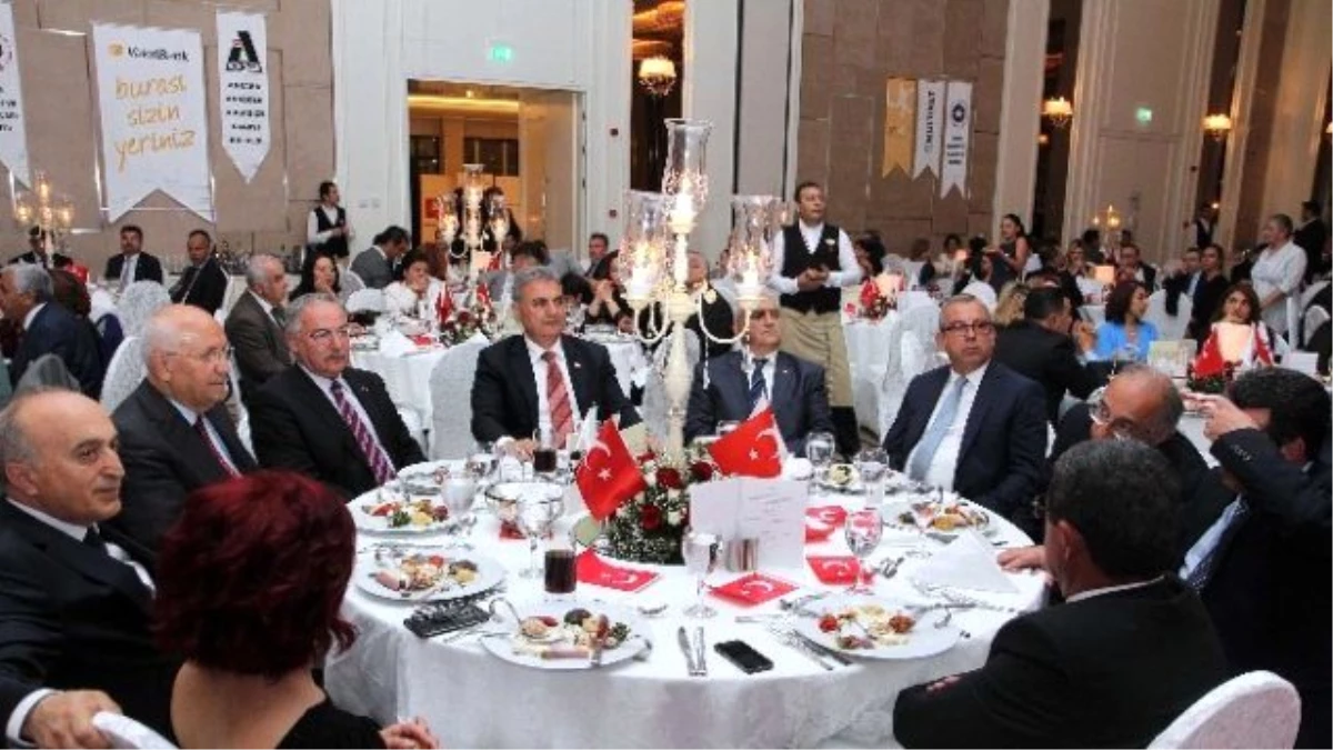 Başkan Yaşar, Osiad\'ın Gecesine Katıldı