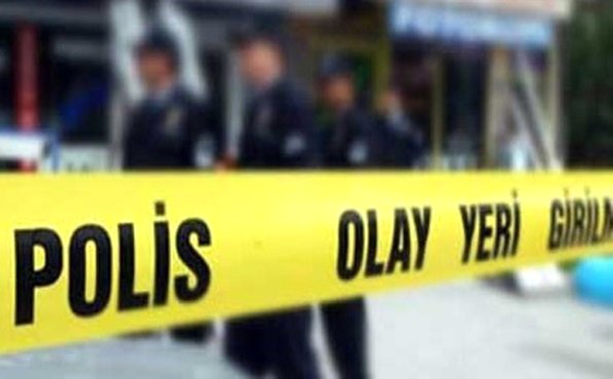 Eski Eşinin Boynuna Tahta Oyacağı Sapladı