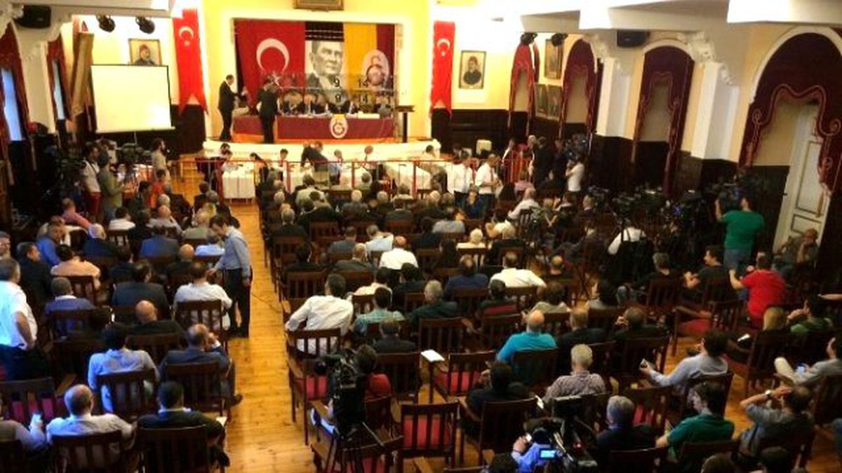 Galatasaray\'ın Kongresinde Oy Sayımı Başladı