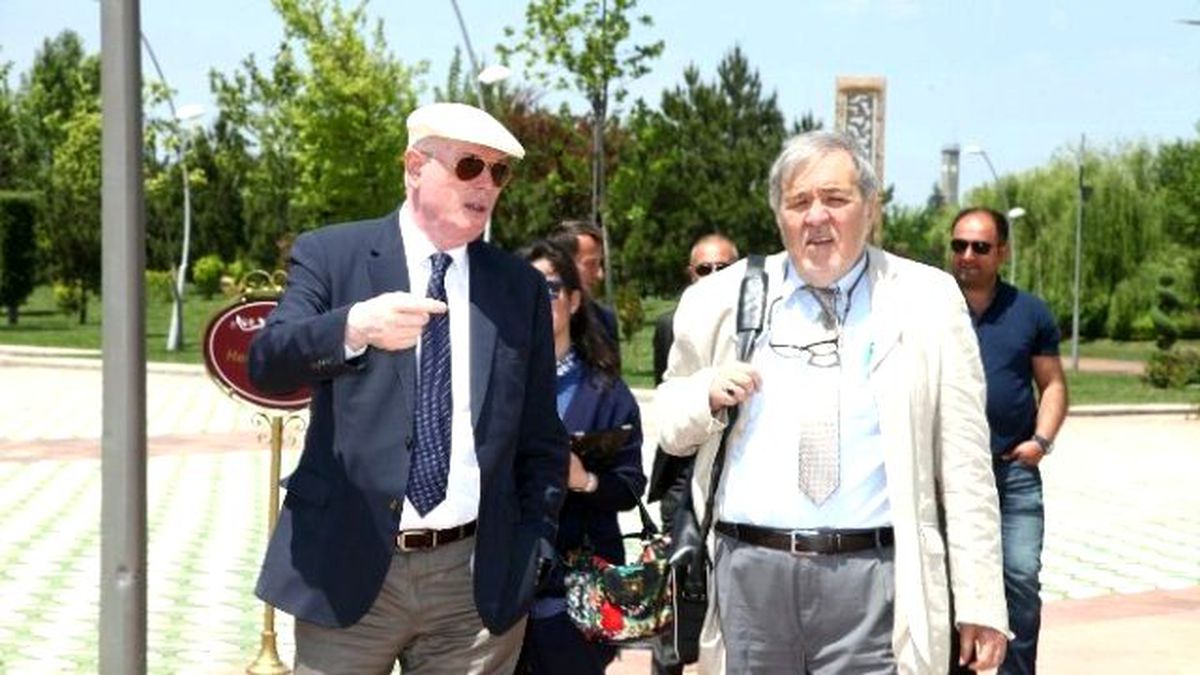 İlber Ortaylı, Başkan Kazım Kurt Birlikte Kenti Gezdi