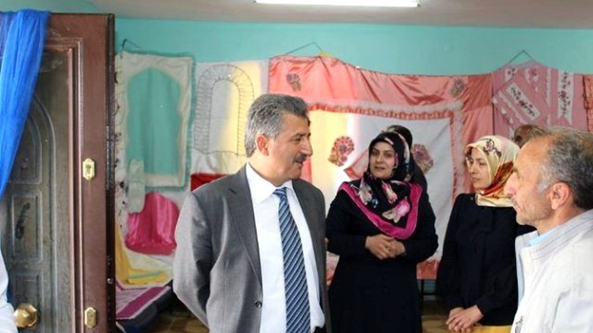 Muş\'un Ağaçlı Köyünde El Sanatları Sergisi Açıldı