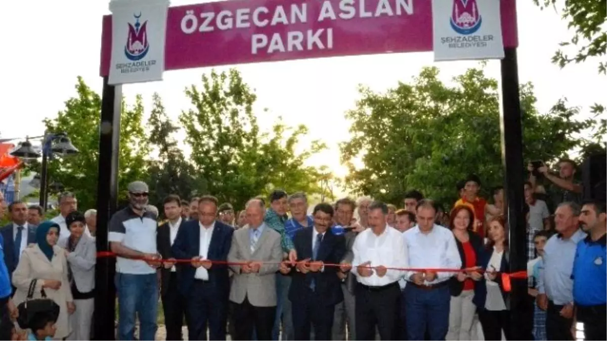 Özgecan Aslan Parkı' Hizmete Açıldı