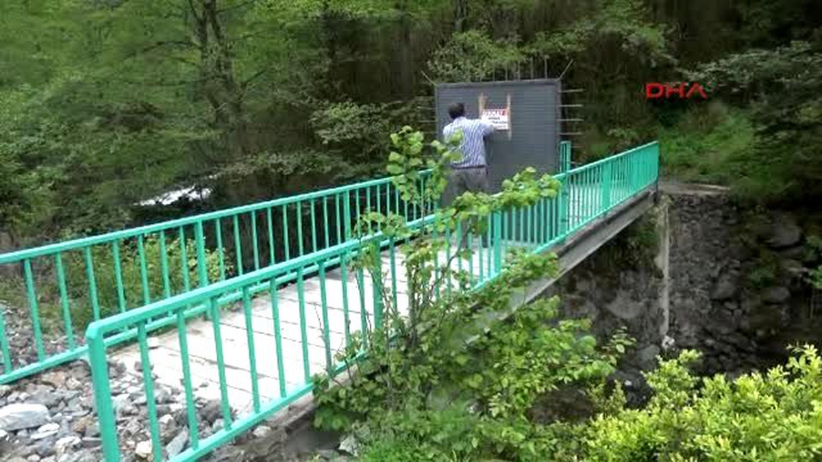 Rize Burası Rize: Anahtarı Olmayan Köprüden Geçemez