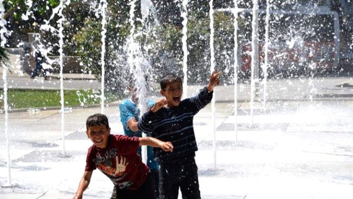 Sıcaklar Bunaltmaya Başladı
