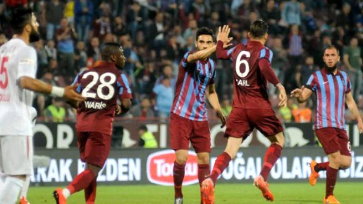 Trabzonspor, Balıkesirspor\'u 3-2 Yendi