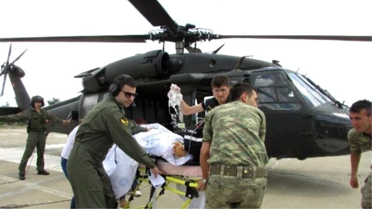 Tunceli\'deki Kazada Yaralanan 1 Kişi Helikopterle Elazığ\'a Getirildi
