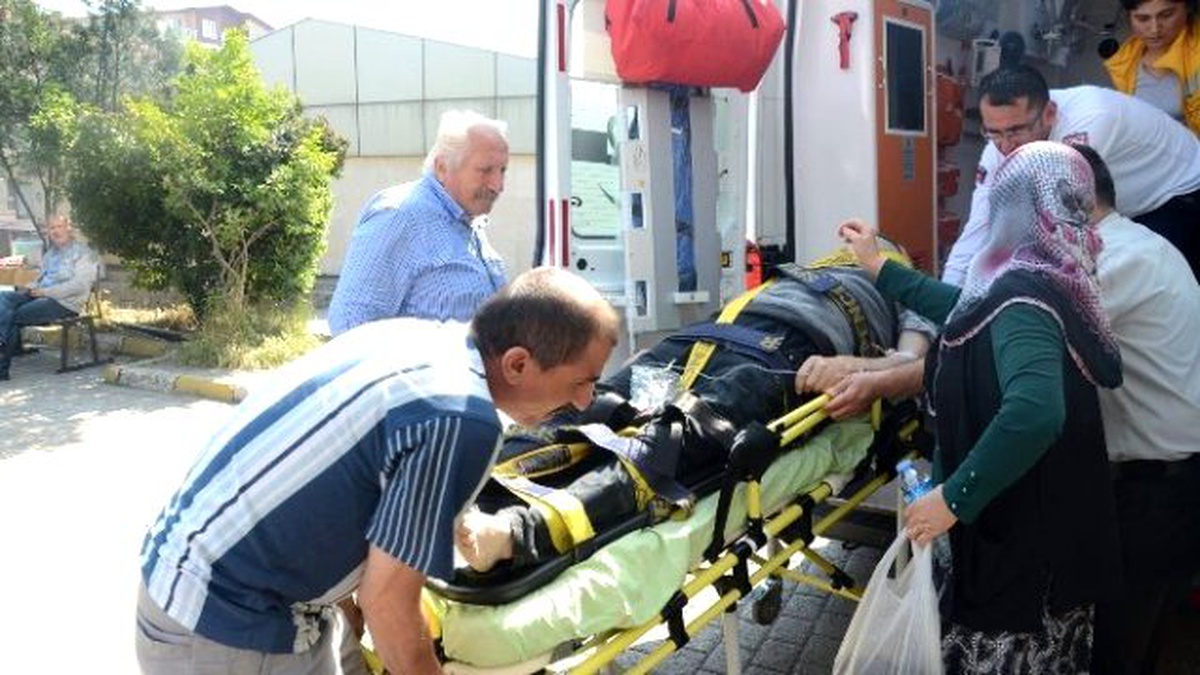 Ustaları İzlerken Altı Metre Yükseklikten Düştü