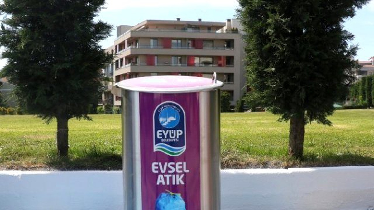 Yeni Sistem Yeraltı Konteynerleri Eyüplülerin Hizmetinde