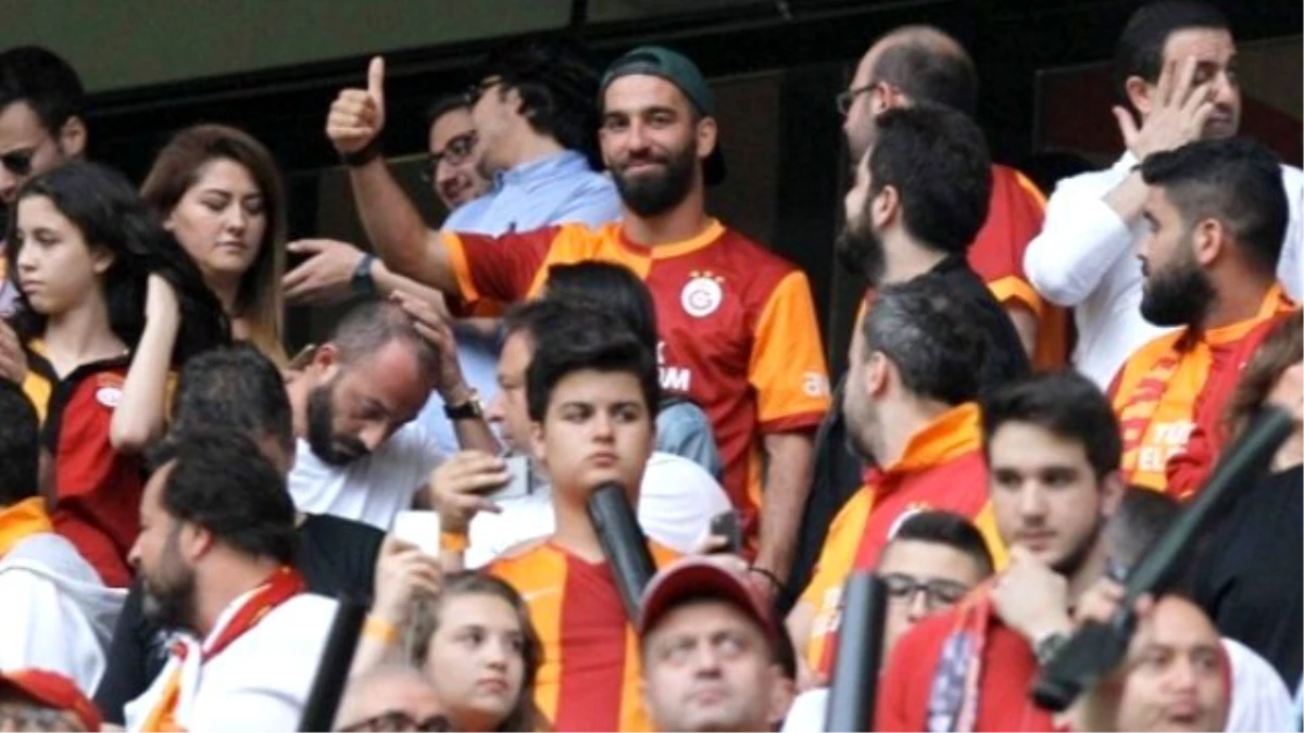 Arda Turan, Sneijder\'in Golünden Sonra Kendinden Geçti
