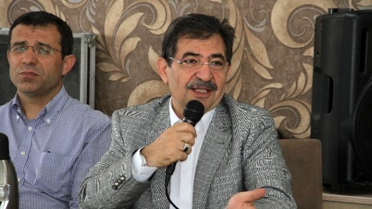 Bakan Güllüce: "Dinler Savaşını Müslümanı Müslümana Kırdırarak Yapıyorlar"