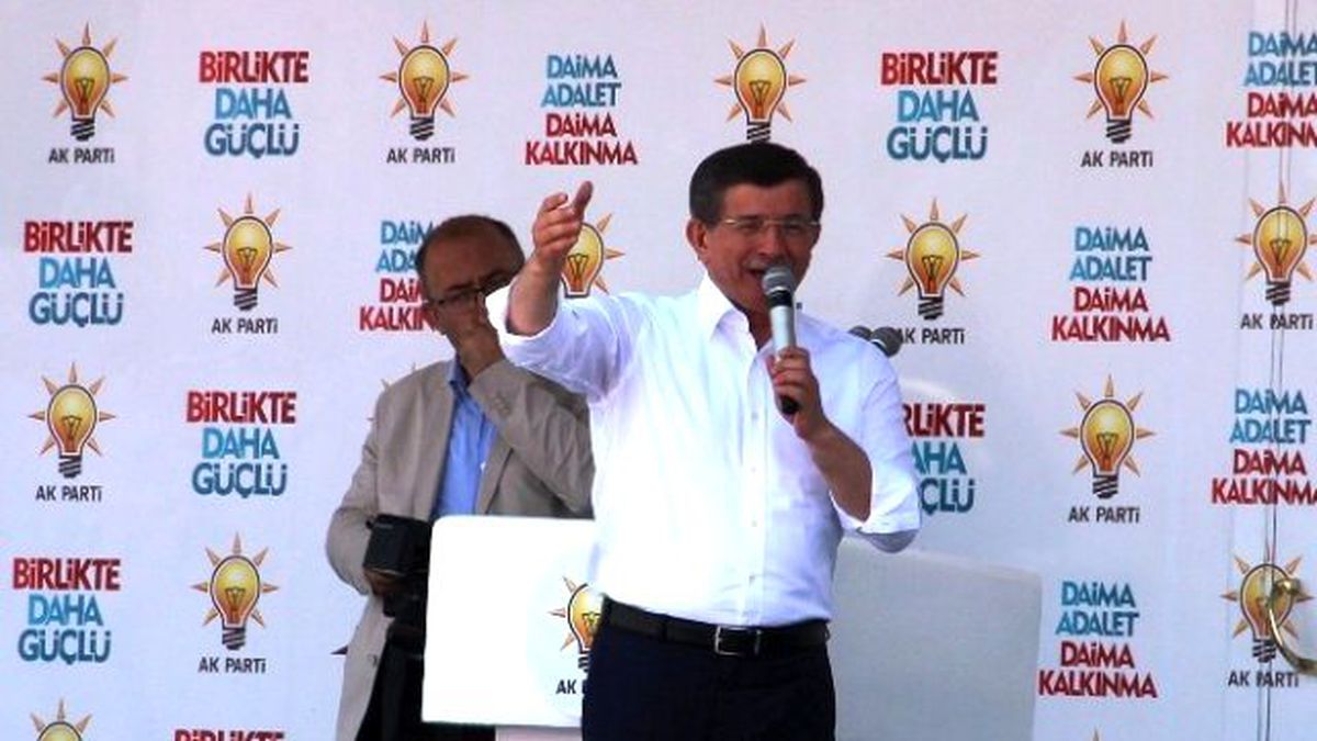 Başbakan Ahmet Davutoğlu Manisa\'da