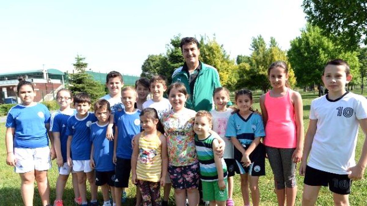 Başkan Dündar, Gençlerle Spor Yaptı