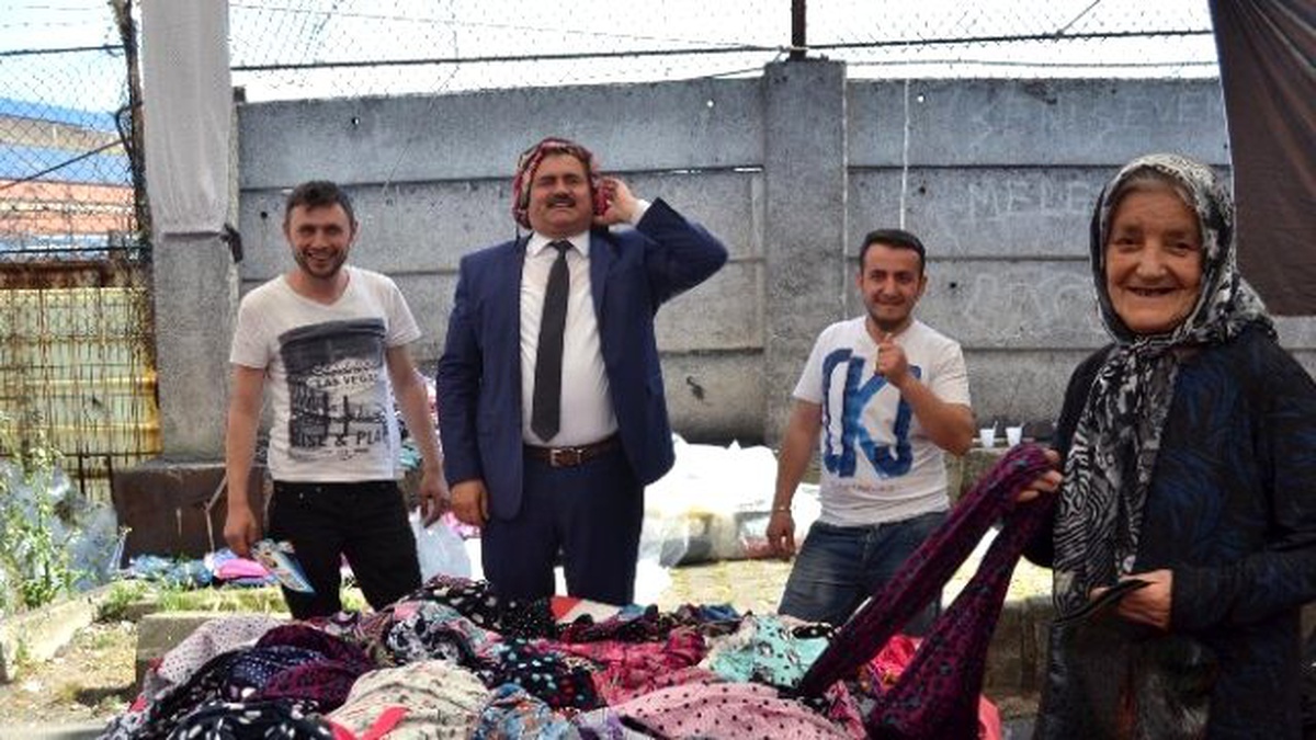 Çaturoğlu Tezagahın Başına Geçti, Satış Yaptı