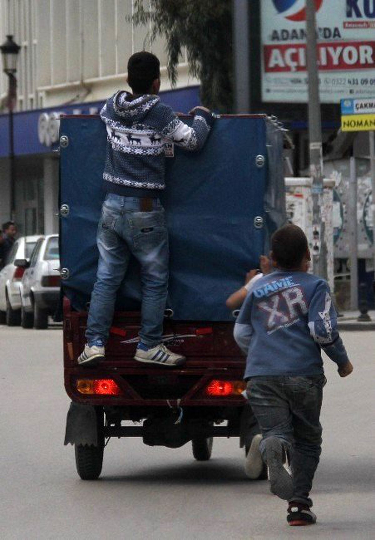 Çocukların Tehlikeli Oyun