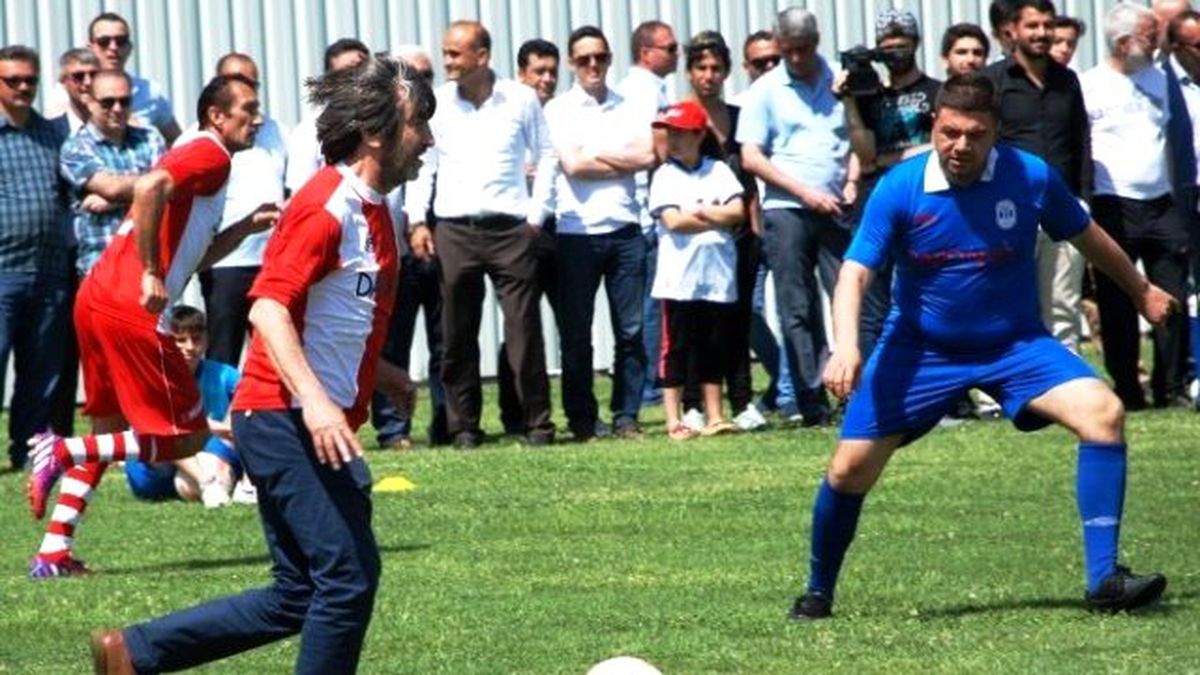 Efsaneler, AK Parti Milletvekilleri ile Sahada