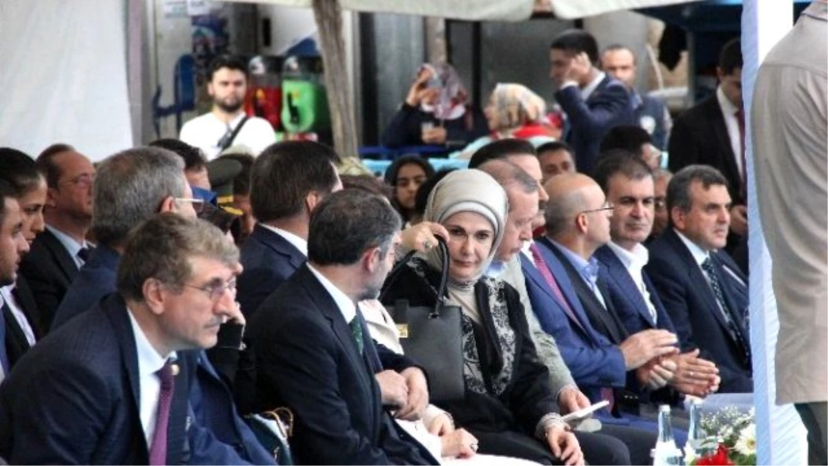 Emine Erdoğan, Nebati\'ye Çalışmaları Sordu
