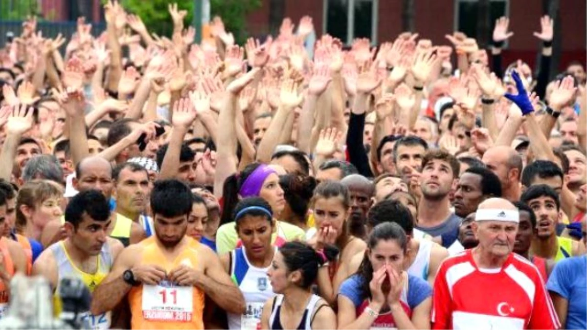 Erzurum\'da \'Uluslararası Yarı Maratonu\'na Yoğun Katılım