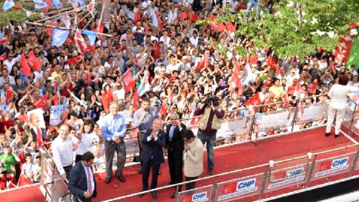 Kılıçdaroğlu\'na Avcılar\'da Büyük İlgi