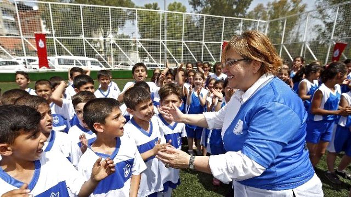 Konak\'ta Geleceğin Sporcularına Modern Tesis