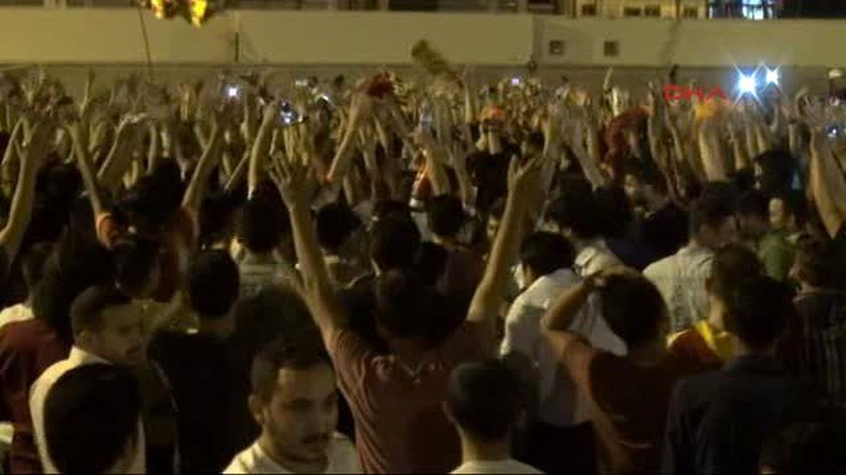 Şanlıurfa\'da Derbi Kutlaması