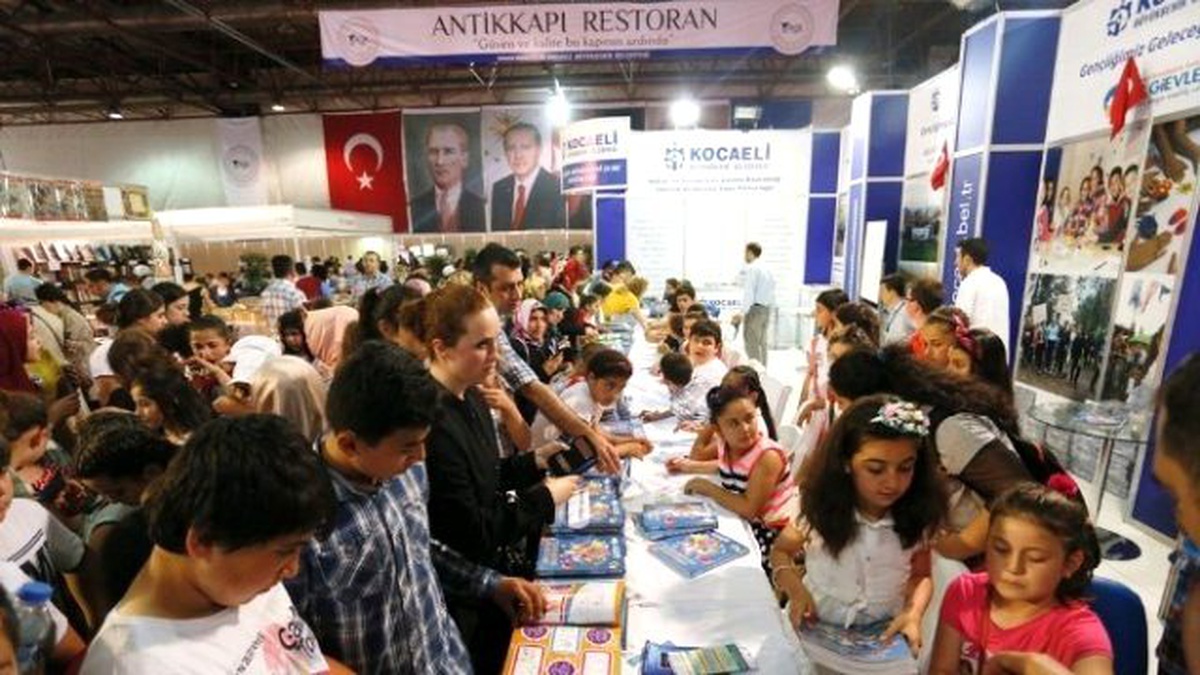 500 Yazarlı Kitap Büyük İlgi Gördü