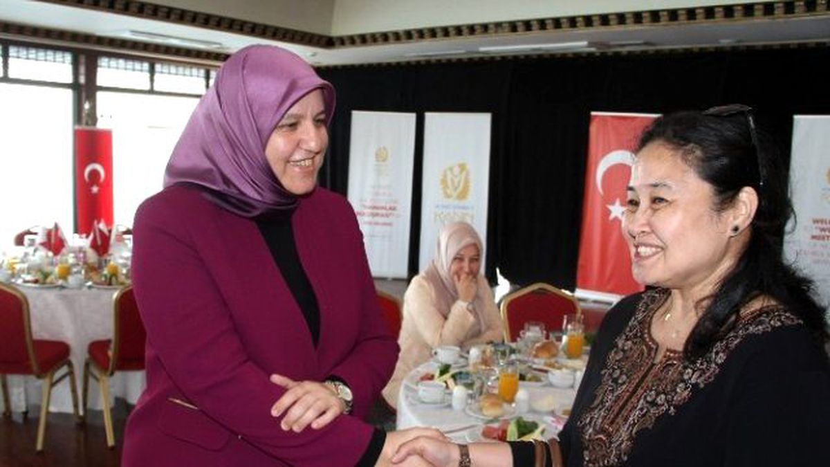 AK Parti\'den Hanımlar Buluşması