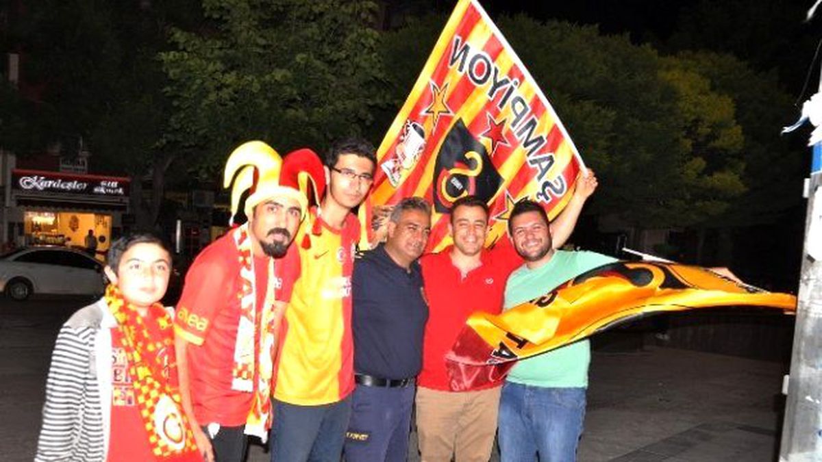 Aksaray\'da Galatasaray Coşkusu