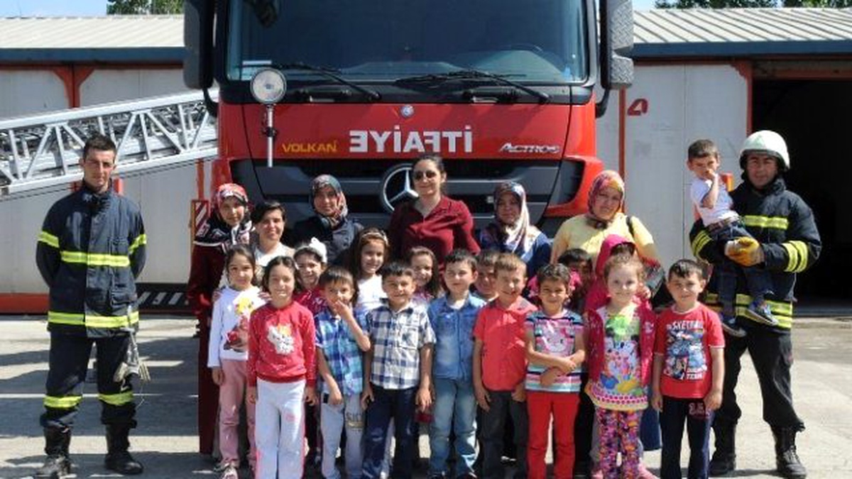 Anaokulu Öğrencilerine Yangın Eğitimi