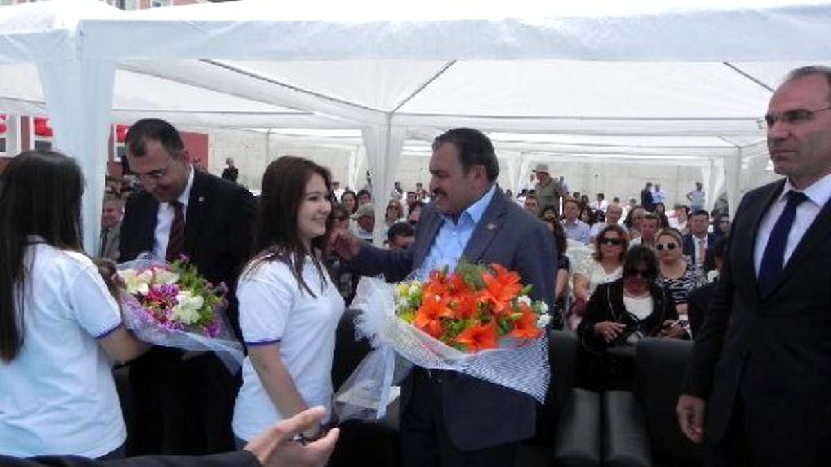 Bakan Eroğlu: Kura Çekip Köylülere 49 Yıllığına Parsel Parsel Dağıtıyoruz (2)