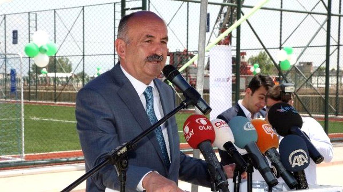 Bakan Müezzinoğlu\'ndan, Kaçak Binalara Elektrik ve Su Sözü