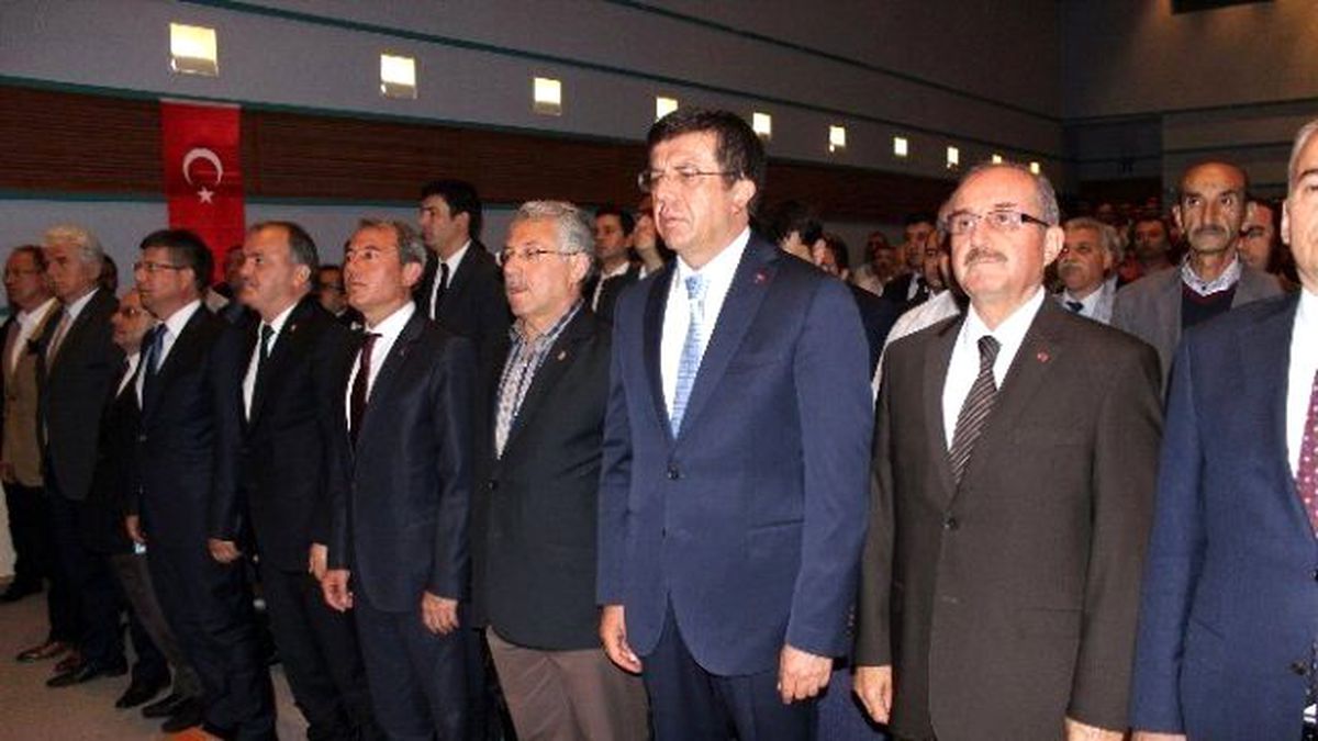 Bakan Zeybekci\'den Seçim Açıklaması
