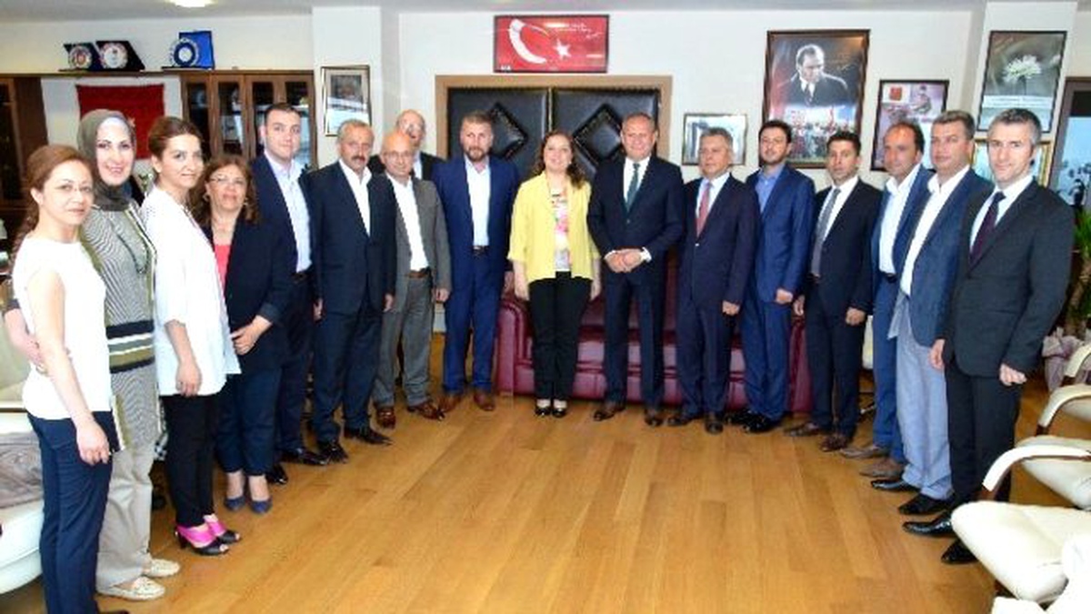 Başkan Keleş ve Meclis Üyelerinden Rektör Çakar\'a Ziyaret