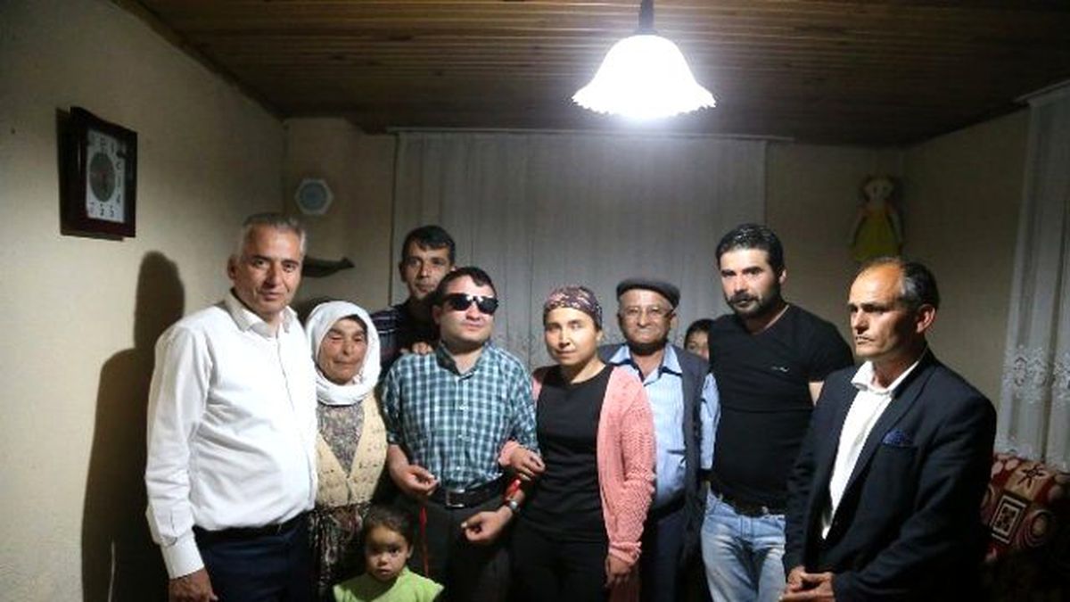 Başkan Zolan Kız İstedi