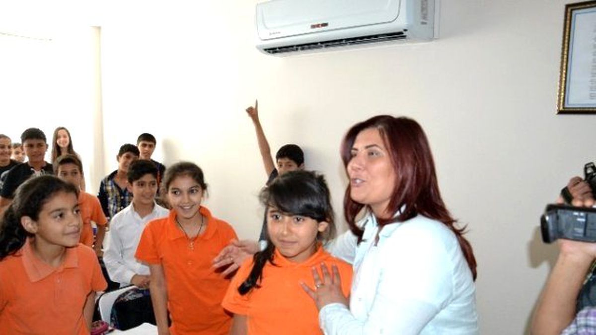 Çerçioğlu, Nazilli Kültür Merkezi\'nin Kurdelesini Kesti