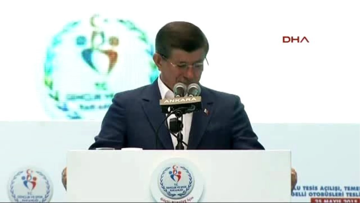 Davutoğlu, Gençlik ve Spor Bakanlığı\'nın Türkiye Genelindeki Toplu Açılış Törenine Katıldı 3