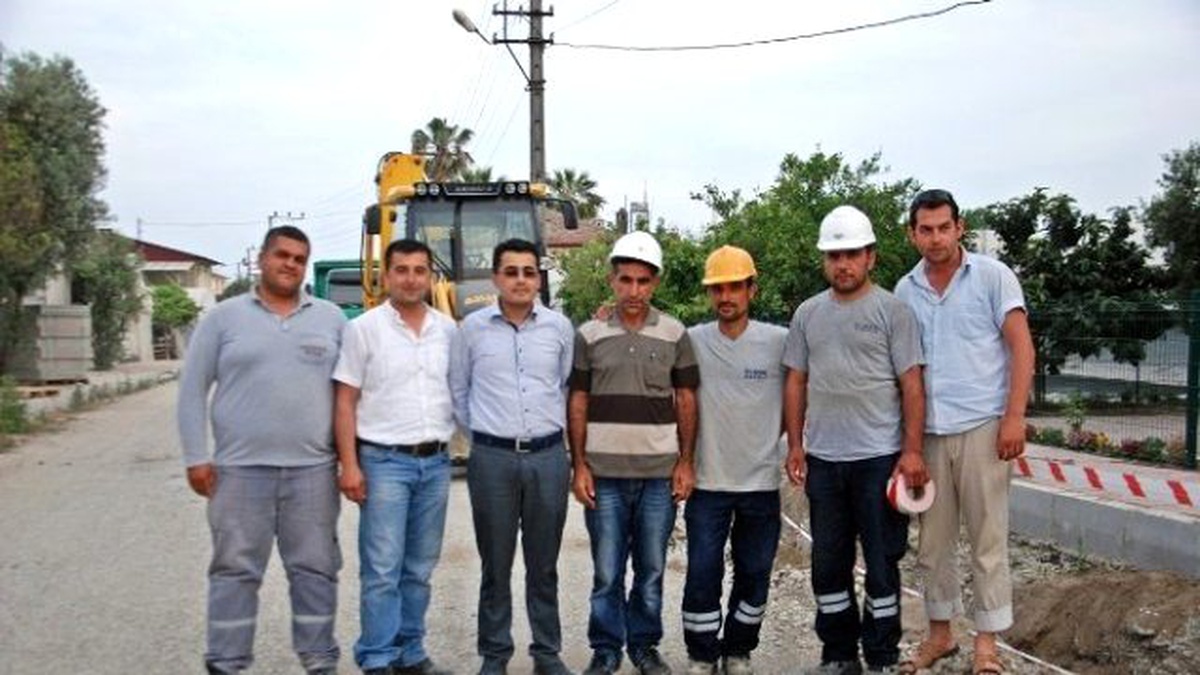 Demre\'de Elektrik Hatları Yer Altına İniyor