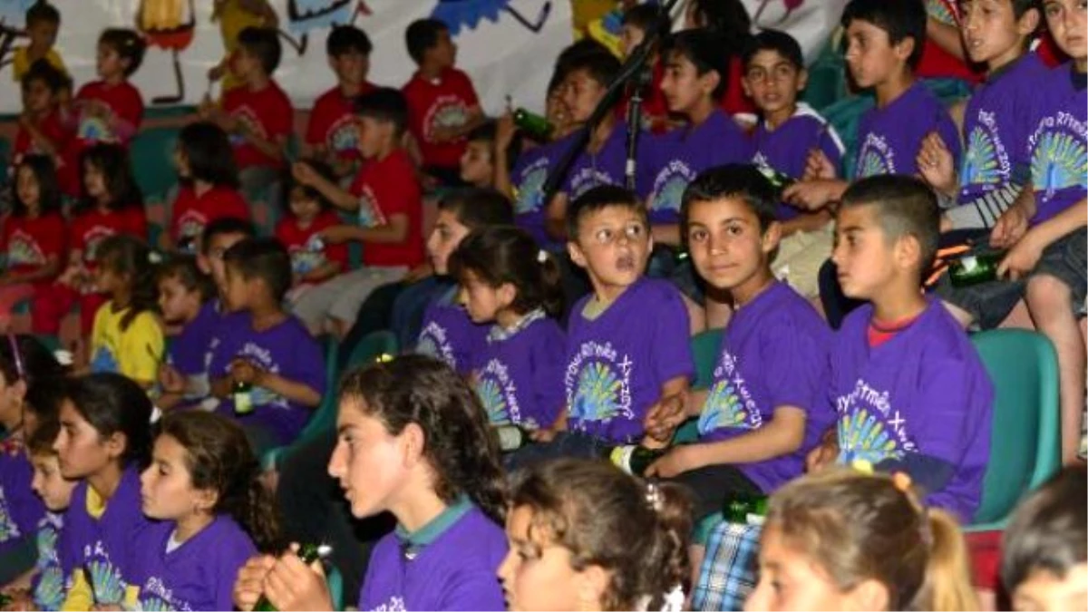 Diyarbakır\'da Bin Çocukla Doğal Ritim Konseri