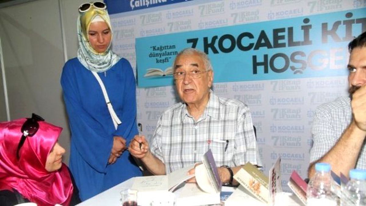 Doğan Cüceloğlu Kitap Fuarında Söyleşi Gerçekleştirdi