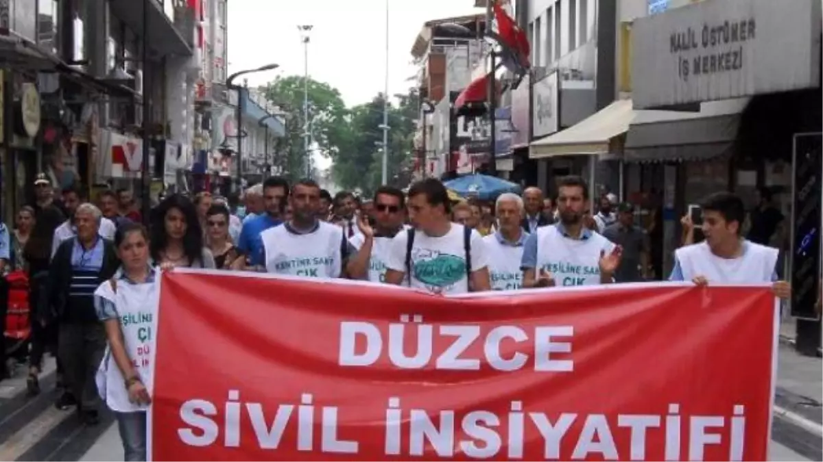 Düzce Sivil İnisiyatifi Parklar İçin Yürüdü