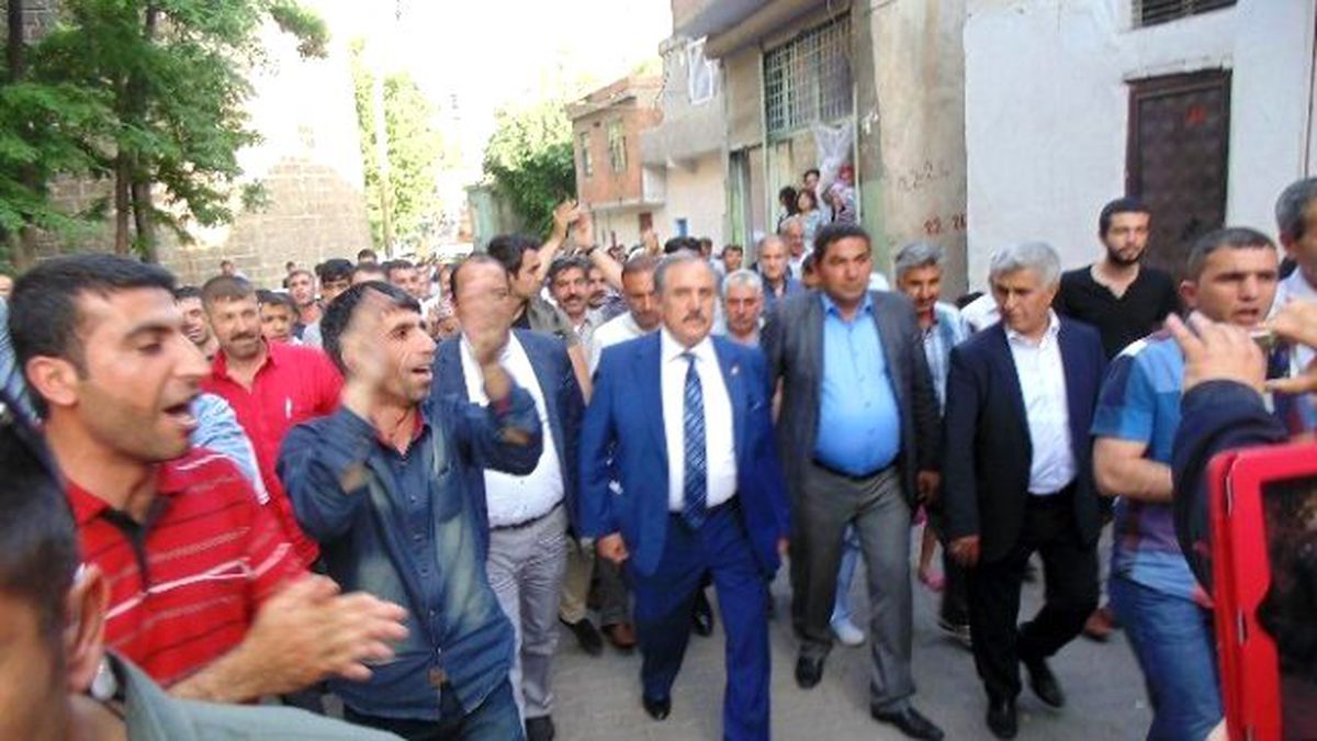 Ensarioğlu\'na Destek Yürüyüşü
