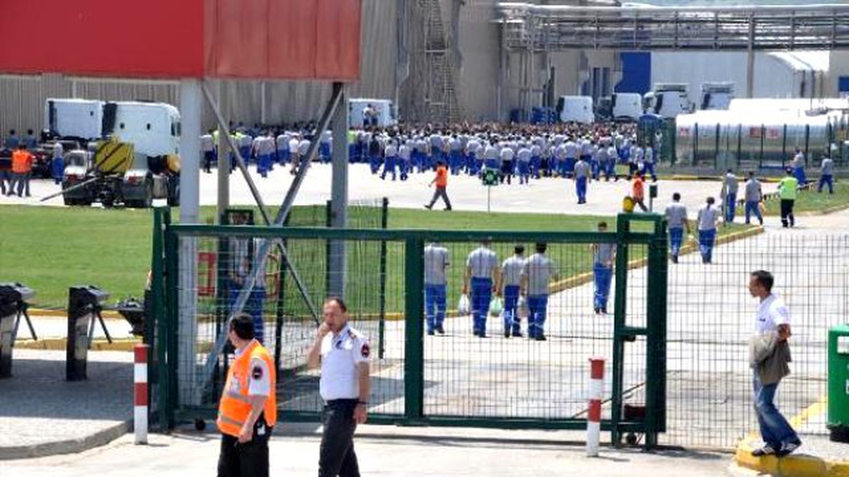 Ford Otosan İnönü Fabrikası\'nda İş Bırakma Eylemi