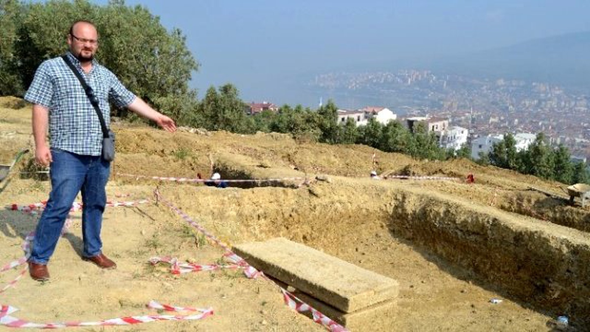 Gemlik\'te 2200 Yıllık Lahit Bulundu