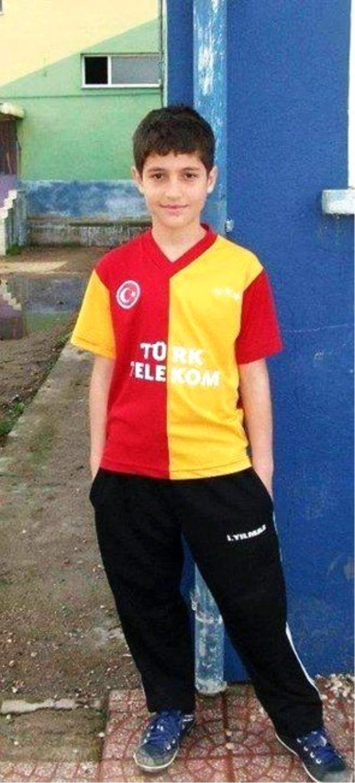 Genç Futbolcu, İnşaattan Düşerek Öldü