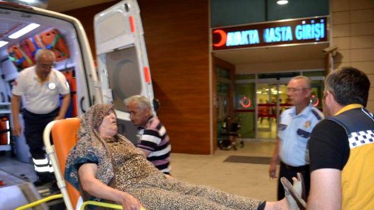 İnegöl\'deki Yangında 4 Kişi Dumandan Zehirlendi