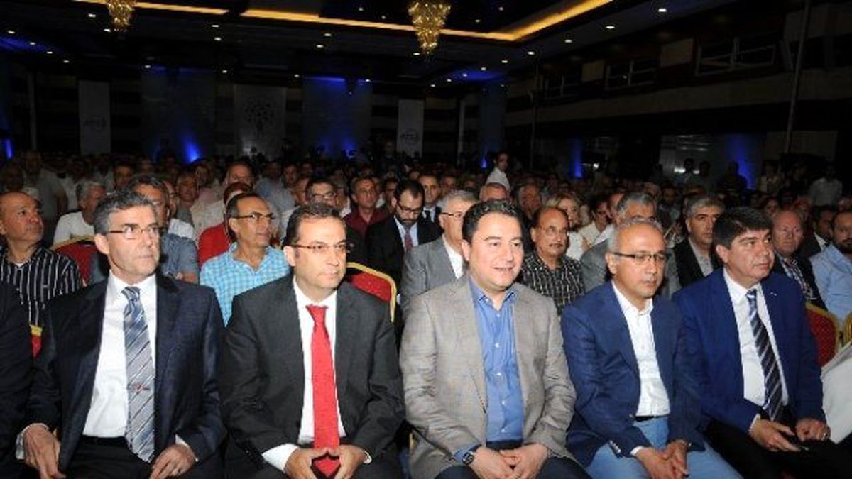 İş ve Ekonomi Dünyası Antalya\'da Buluştu