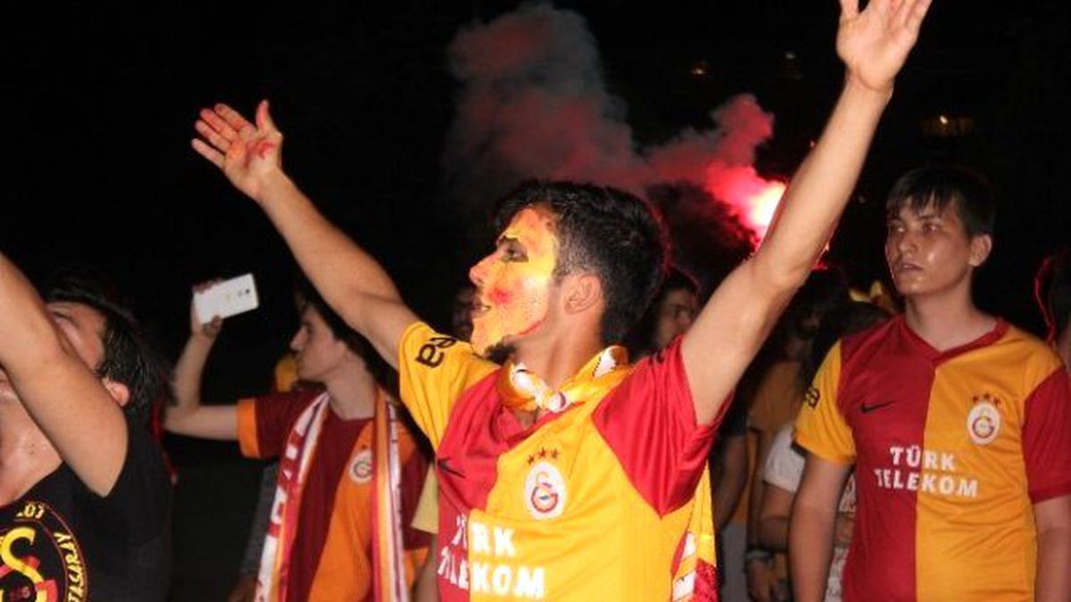 İzmir\'de Şampiyonluk Coşkusu