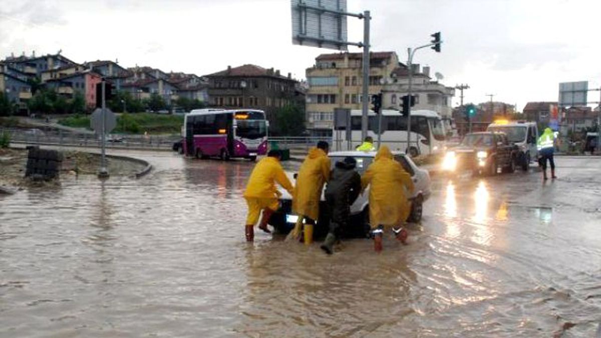Kastamonu\'da Yağmur Etkili Oldu