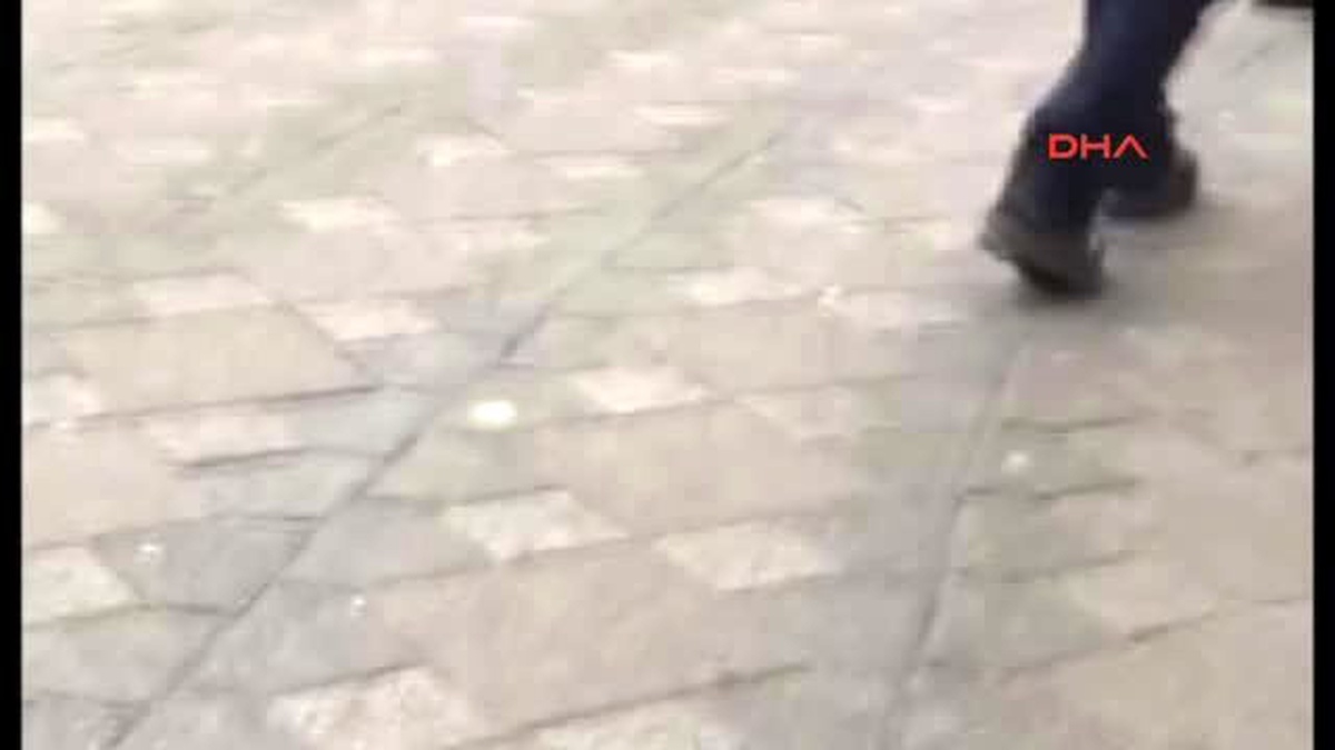 Kocaeli Yeniden Bağımsız Aday İçin Açılan Standa Polisten Biber Gazlı Müdahale 3 Gözaltıkocaeli...