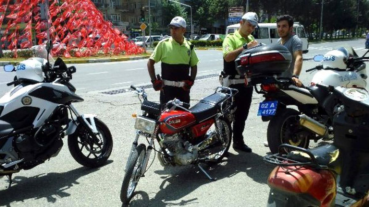 Motosiklet Uygulamaları Devam Ediyor